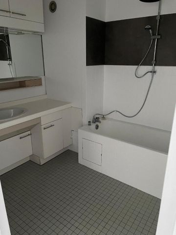 Location Appartement 5 pièces 100m² DOUAI 59500 - Photo 4