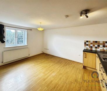 2 bedroom flat to rent - Photo 4