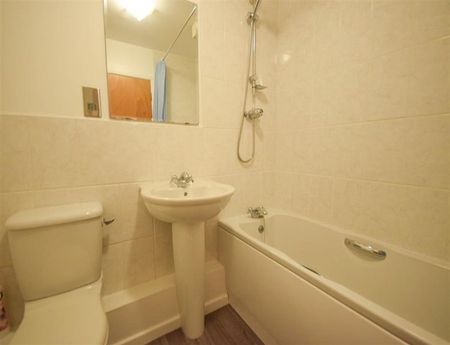 2 Bedroom Apartment To Let - Photo 5