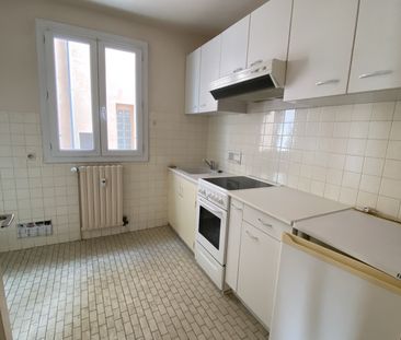 Location Appartement 3 pièces 62m² RODEZ 12000 - Photo 2