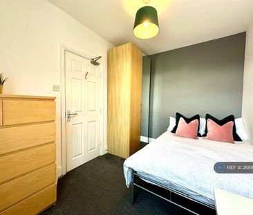 4 bedroom terraced house to rent - Photo 4