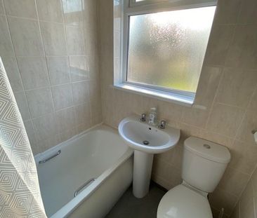 3 Bed Terraced House, Poitiers Road, CV3 - Photo 6