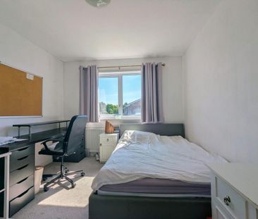3 bedroom detached house to rent - Photo 4