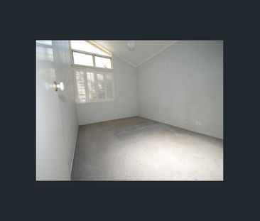 Location plus convenience.. - Photo 1