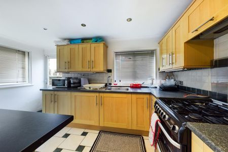 3 bedroom bungalow to rent - Photo 5