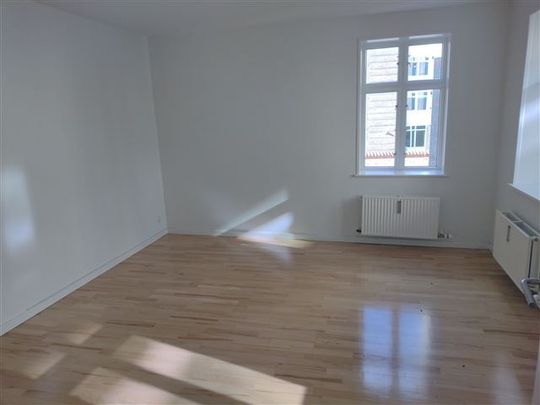 Østre Stationsvej (over for OBC) - Photo 1