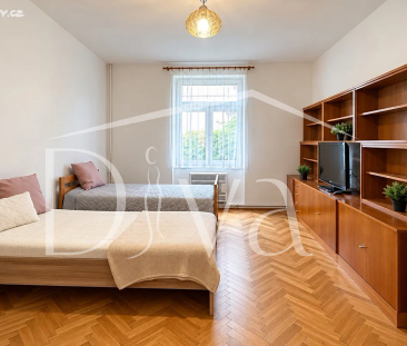 Pronájem bytu 2+1 50 m² - Photo 1