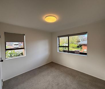 Three Bedroom in Half Moon Bay! - Photo 6