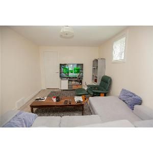 1 Bed 1 Bath BSMT Suite Garage Parkdale Edmonton - Photo 1