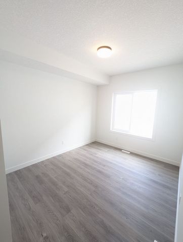 149 - 2117 81 Street Southwest, Calgary - Photo 2