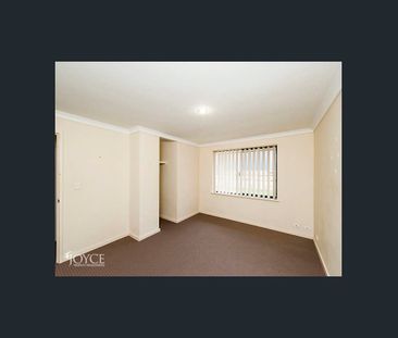 Spacious Family Home! - Photo 4