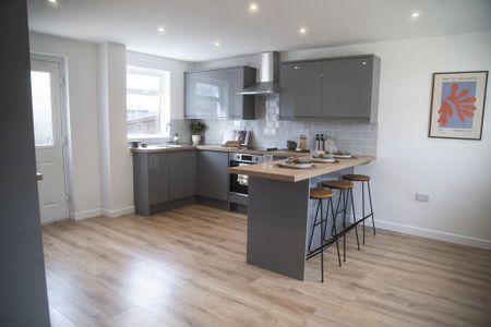 3 bedroom terraced house to rent - Photo 5