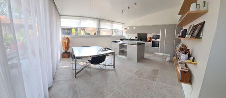 Très beau triplex 6 pièces atypique et tranquille avec jardin à Vessy - Foto 3