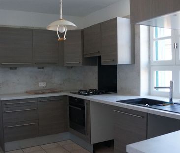 Location Appartement 3 pièces 80m² - Photo 5