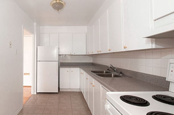 For Lease - 525 Eglinton Avenue Unit# 201, Toronto, Ontario - Photo 1