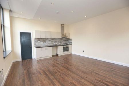 High Street, KIDDERMINSTER - Photo 2