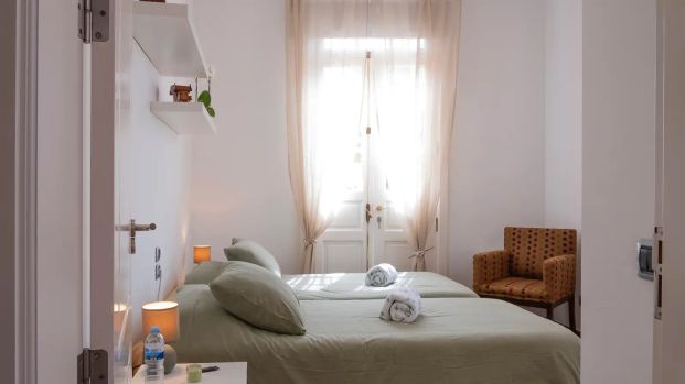 5-bedroom apartment for rent in Tacoronte, all bills included. - Photo 1
