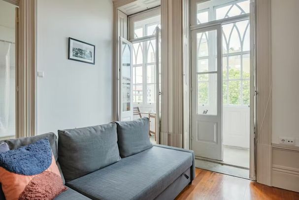 Rua de Álvares Cabral, Porto, Braga 4050-041 - Photo 1