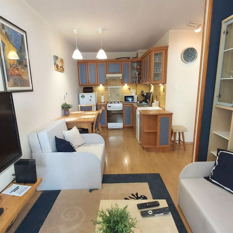 Warszawa, Wawer, Wał Miedzeszyński - Photo 1