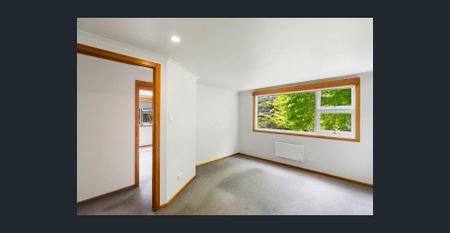 Ideal Family or Shared Living Home in Peaceful Location - Photo 2