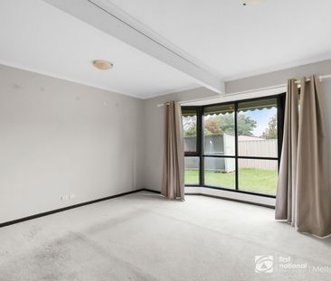 Charming Family Home in Convenient Mewlton West Location - Photo 1