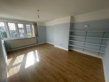 3 bedroom semi-detached house to rent - Photo 5