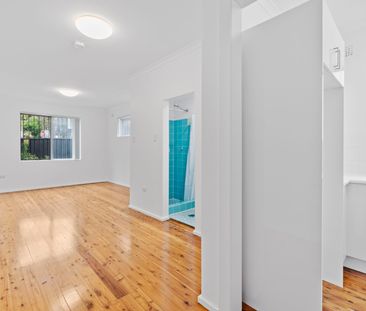 Updated Studio, easy-care living so close to everything - Photo 6
