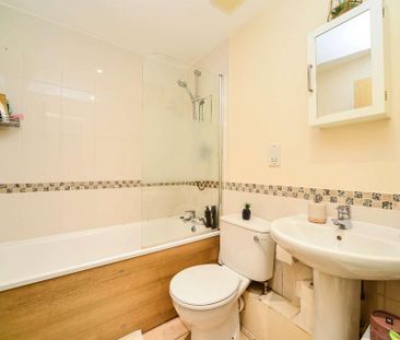 2 bedroom flat to rent - Photo 6