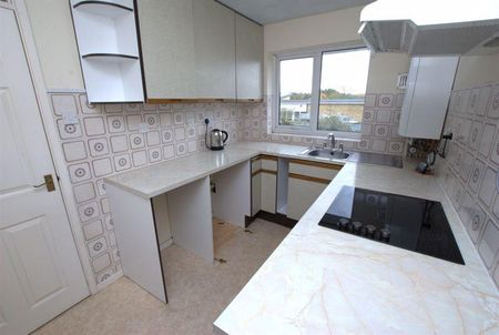 2 bedroom apartment to rent - Photo 4