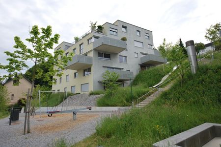 Schöne 4.5-Zimmerwohnung im Erdgeschoss zu vermieten - Foto 2