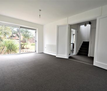 3 bedroom semi-detached house to rent - Photo 2