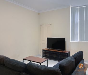 Strathfield - Photo 2