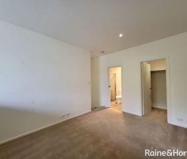 5/30 Ijong Street, Braddon, ACT 2612 - Photo 2