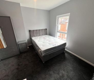 27 Oakley Street, Belfast, BT14 8BL - Photo 3
