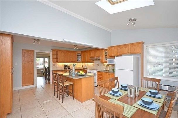 For Lease - 2231 Buttonbush Crescent, Mississauga, Ontario - Photo 1