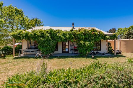 196A Brooklands Road, Wallaroo NSW 2618 - House For Rent | Domain - Photo 3