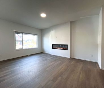 Special Incentive. Brand New 3 Bed + Den Upper Floor | 1727 Sq Ft |... - Photo 4