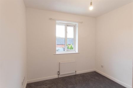 3 bedroom semi-detached house to rent - Photo 5