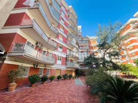 Quadrilocale via Comunale Cintia, Fuorigrotta, Napoli - Photo 2