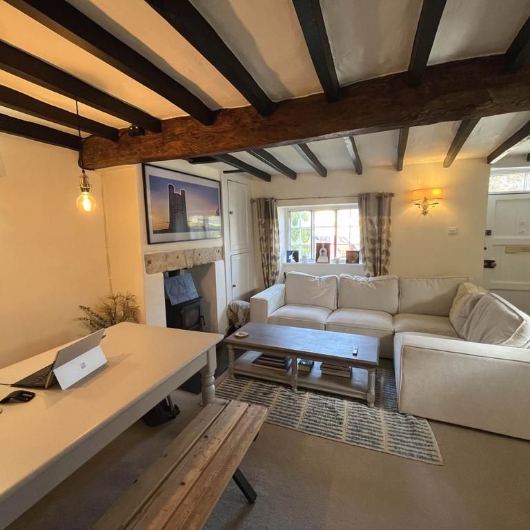 3 bedroom cottage to rent - Photo 1