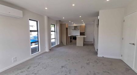 Riccarton, 4 bedrooms - Photo 5