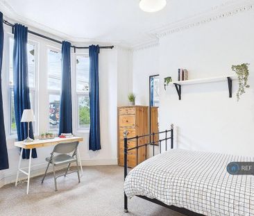 1 bedroom in a house share to rent - Photo 6