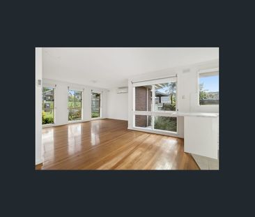 Family home in great location - Photo 1