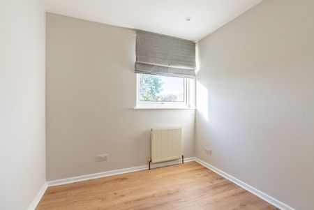 Available unfurnished from 27/11/2025 - Photo 5