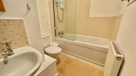 Huxley Court, Stratford-upon-Avon - Photo 5