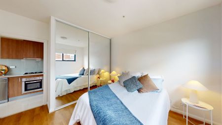 Urban Ease Meets Riverside Lifestyle - Photo 2