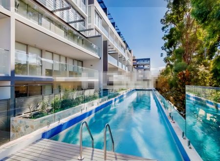 Studio-007 - Photo 4