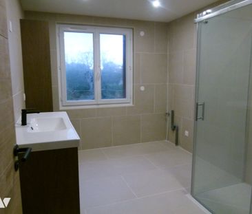 entrée, cuisine, séjour, salle d'eau 4 chambres, salle d'eau, 2 WC.... - Photo 4