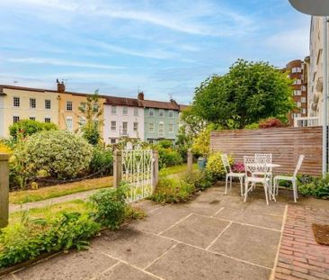 4 bedroom terraced house to rent - Photo 2