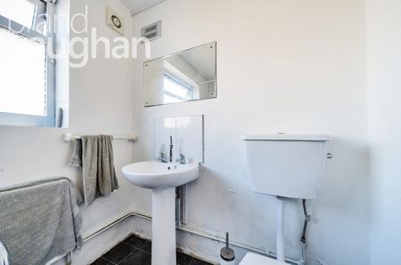 4 bedroom terraced house to rent - Photo 3